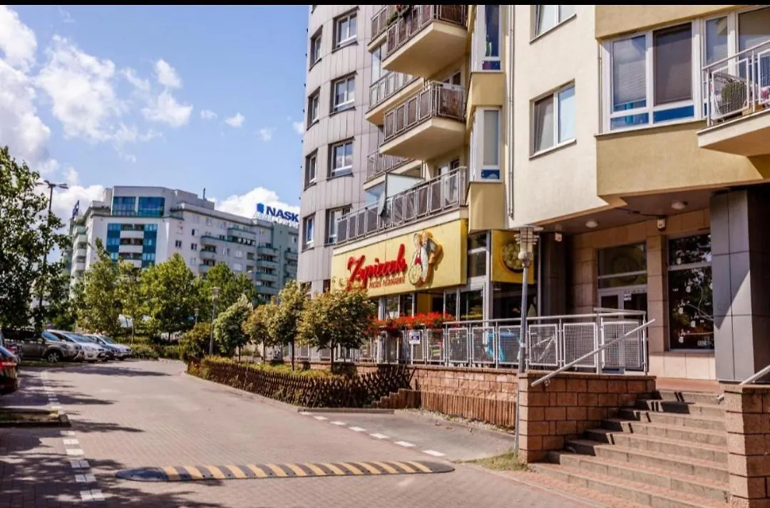 ורשה Green Kabaty Apartment 5 0*,  פולין